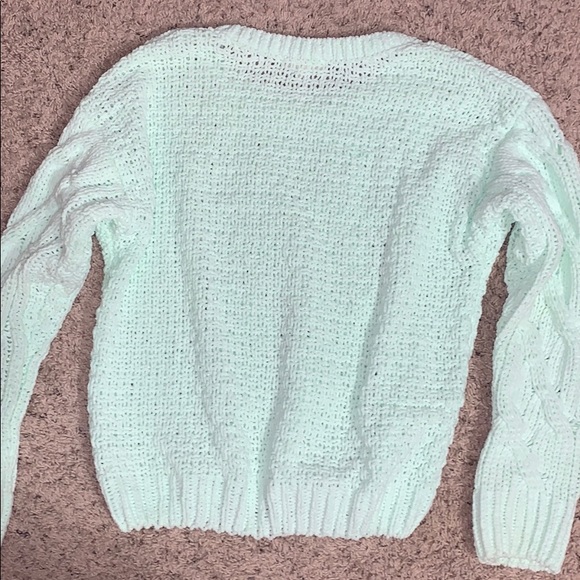 Aeropostale sweater - Picture 3 of 3